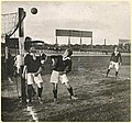 25. September 1910: Werbebanner (im Hintergrund) für Göricke Fahrräder und die Firma Triumph in Hannover; Dokumentarfotografie im Fundus des Historischen Museums Hannover