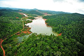 Vista aérea da barragem Labourier no município