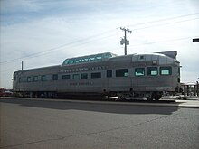 陳列在亞利桑那州馬里科帕車站的加州和風號曾用車廂“銀色地平線”