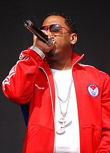 Wilson performing in 2007