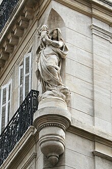 Vierge à l'enfant Angle des rues Auguste-Blanqui et Fontange à Marseille.