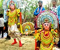 Chhau dantzariak Jharkhand estatuko herri batean.