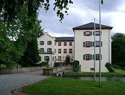 Tòa thị chính nằm tại lâu đài ở Eichtersheim.
