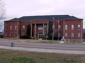 Das Bledsoe County Courthouse in Pikeville, seit 1995 im NRHP gelistet[1]