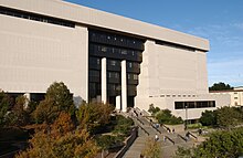 Alkek Library Building on Texas State's campus