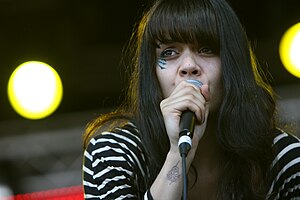 Bat for Lashes v roce 2009