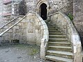 L'escalier menant à la porte nord datée du XIVe
