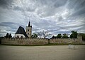 Burgkirche w Ingelheim z miejskimi murami obronnymi (strona wschodnia(