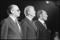 Aktéři dohod z Camp Davidu, zleva: Menachem Begin, Jimmy Carter a Anvar as-Sádát, 7. září 1978