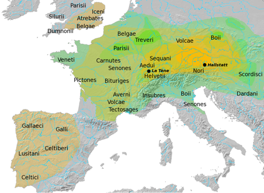 Visió general de les cultures Hallstatt i La Tène. El nucli del territori Hallstatt (800 aC) es mostra en groc fosc, la zona d'influència el 500 aC (HaD) en groc clar. El territori central de la cultura de La Tène (450 aC) es mostra en verd fosc, la zona eventual de la influència de La Tène a 50 aC en verd clar. Els territoris d'algunes grans tribus celtes estan etiquetades. Mapa elaborat a partir de l' Atles del món celta, de John Haywood (2001: 30–37).
