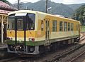 A Kisuki Line KiHa 120-200 diesel car in September 2007