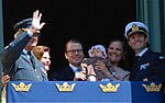 Prins Daniel med resten av kungafamiljen på kung Carl XVI Gustafs 66-årsdag den 30 april 2012.