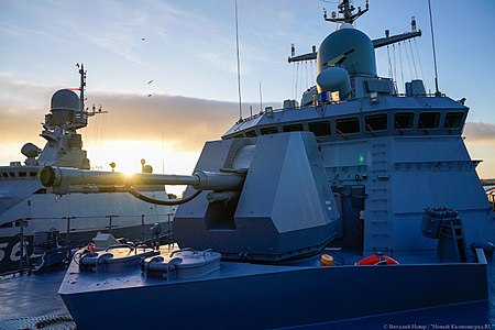 A Russian Karakurt-class corvette with the AK-176MA-01 variant[5]