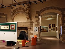 Photographie d'une salle du musée.