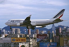 Boeing 747 ofer Cawlun in 1998.
