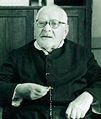 Saint Gaétan Catanoso (1879-1963), prêtre italien. Il déploya une activité sacerdotale en Calabre, et propagea la dévotion à la Sainte Face. Il fonda dans ce but des confréries, un sanctuaire et la congrégation des Sœurs Véronique de la Sainte Face.