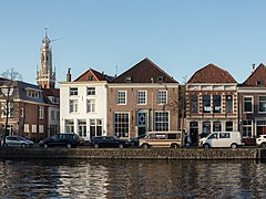 La Spaarne et la tour de l'église Bakenesserkerk.