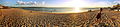 مشهد بانورامي للغروب على الشاطئ