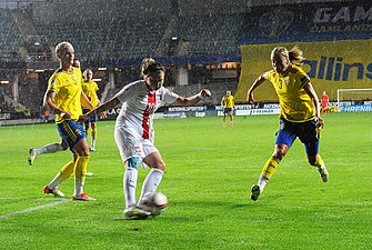 Fischer (vänster) under EM-kvalmatchen mot Polen, september 2015.