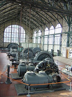 Maschinenhalle der Zeche Zollern