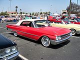 Ford Galaxie Sunliner Convertible (1961)