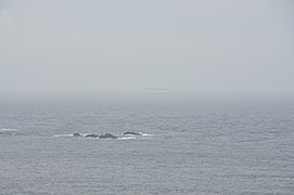 Ici en juin 2011, le RMV Scillonian III (en) de l'ISSC (en), emmenant ses passagers à Newquay, passe au large de la péninsule de Penwith.