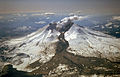 Laharový proud na úbočí sopky Mount St. Helens, březen 1982