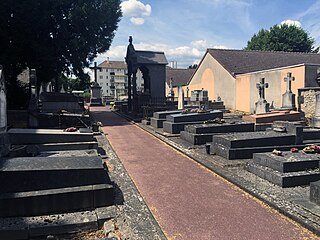 Le vieux cimetière de Wissous.