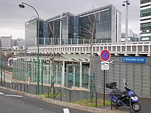 Entrée de la gare côté Seine.