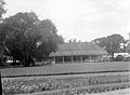 Rumah dinas administrateur pabrik gula Jatibarang pada tahun 1927