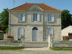 Skyline of Vaux-Lavalette