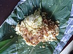 Xôi xéo, glutinous rice with mung beans and fried shallots