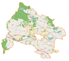 Mapa konturowa gminy wiejskiej Chojnów, blisko centrum na dole znajduje się punkt z opisem „Pałac w Konradówce”