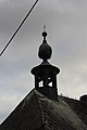 Střecha domu čp. 8 se zvoničkou