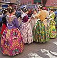 Valencian women with traditional dress and hair