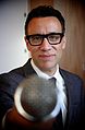 Fred Armisen è Karl Cowperthwaite