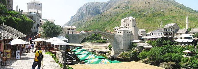 Panorama över Stari most, Mostar.