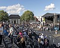 Neustädter Markt­platz mit Tribüne, Rathaus und Bühne