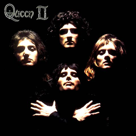 Обложка альбома Queen «Queen II» (1974)