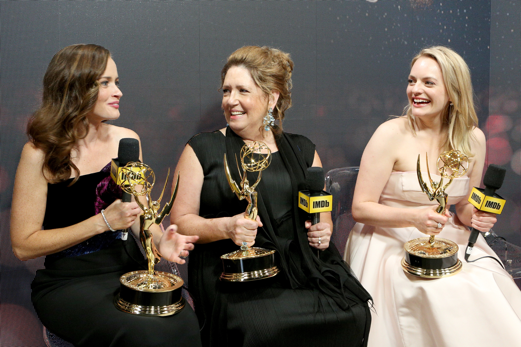 Elisabeth Moss, Alexis Bledel, and Ann Dowd at an event for The 59th Annual Primetime Emmy Awards (2007)