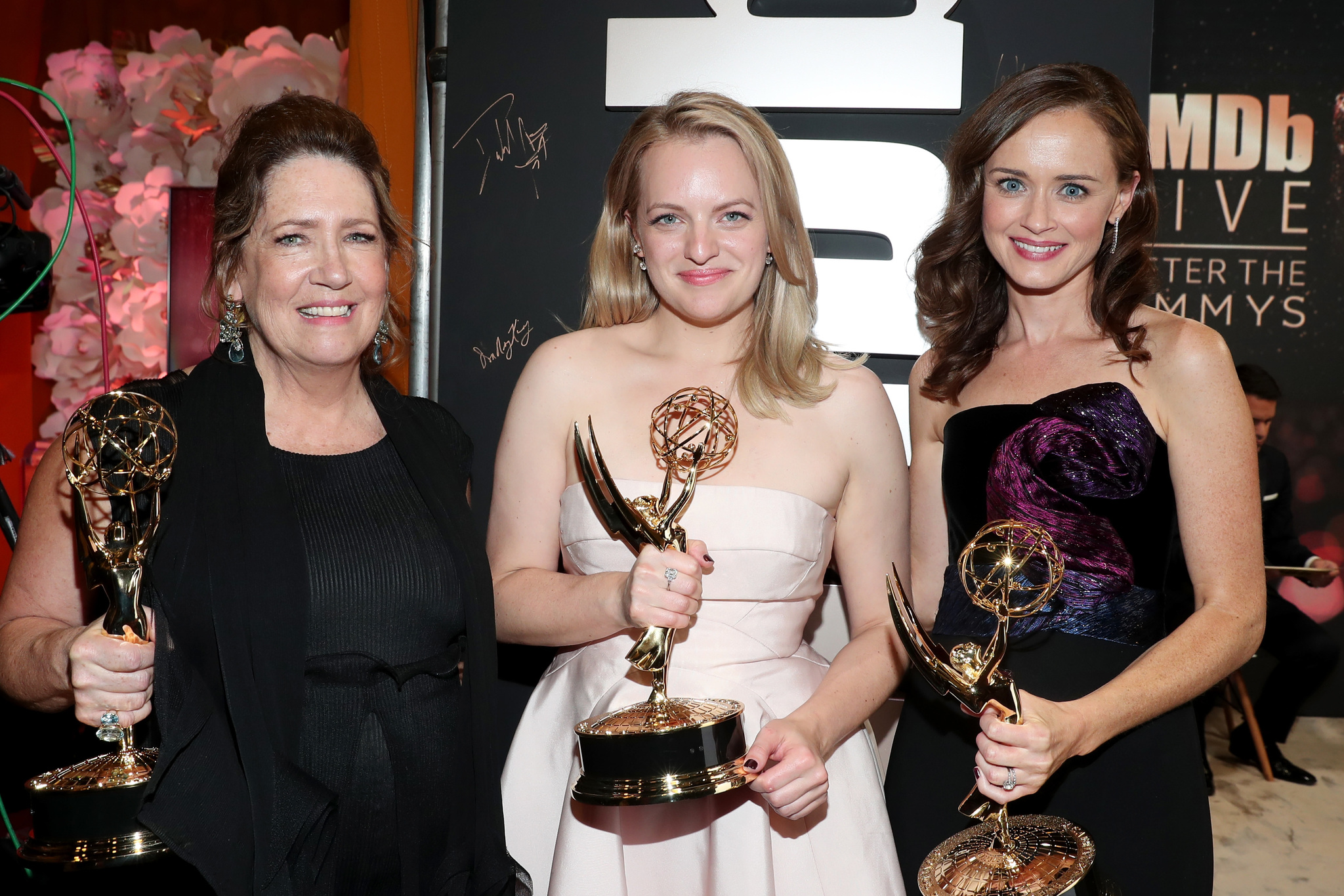 Elisabeth Moss, Alexis Bledel, and Ann Dowd at an event for The 59th Annual Primetime Emmy Awards (2007)