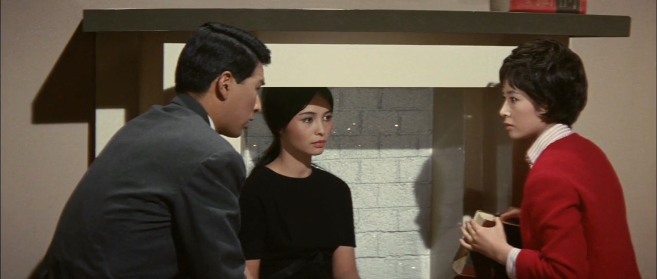 Yuriko Hoshi, Yôsuke Natsuki, and Akiko Wakabayashi in San Daikaijû Chikyû Saidai no Kessen (1964)