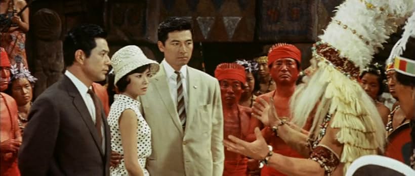 Yuriko Hoshi, Shigeo Katô, Hiroshi Koizumi, Yoshio Kosugi, and Akira Takarada in Mosura tai Gojira (1964)