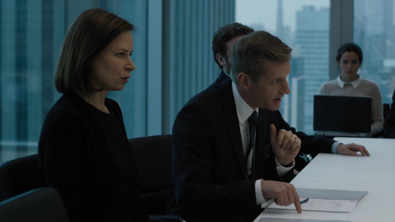 Mary Lynn Rajskub, Paul Sparks, and Riley Keough in The Girlfriend Experience (2016)