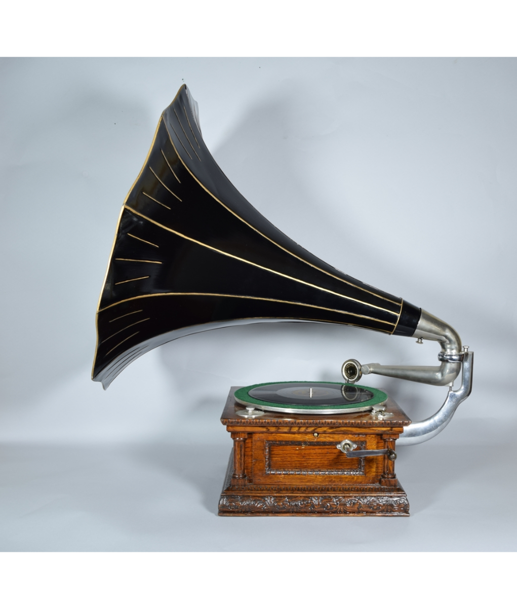 Grammofon "Senior Monarch", produsert av The Gramophone & Typewriter Ltd., London, ca 1908