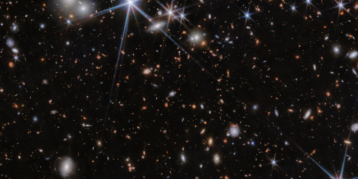 James Webb detecta a fusão de buracos negros mais distante já registrada