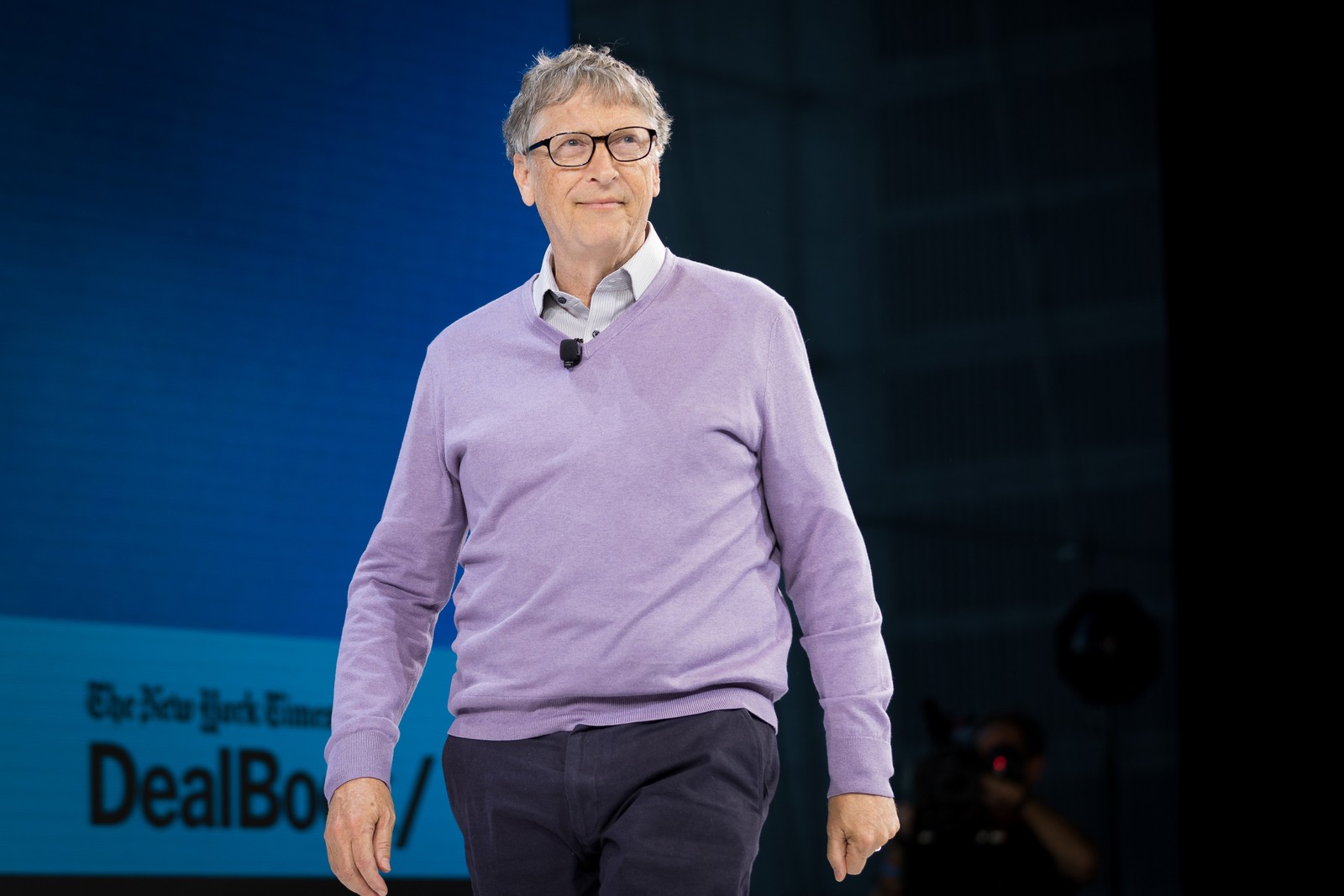 Bill Gates, fundador da Microsoft, tem hoje uma fortuna de US$ 128 bilhões, e é o sétimo homem mais rico do mundo, segundo a Forbes