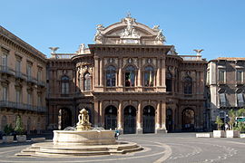 Teatro Massimo Vincenzo Bellini (Catania), exterior