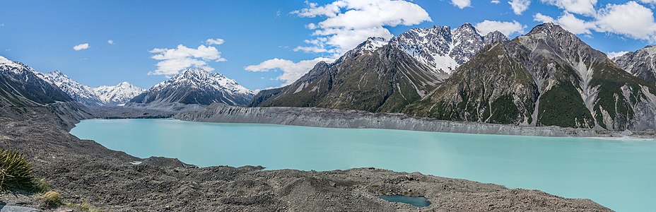 "Tasman_Lake_panorama_(03-05-06-07).jpg" by User:W.carter