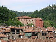 Castello rosso, diversa angolatura